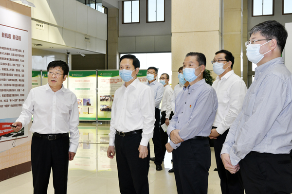 陕西省省长赵一德来西北农林科技大学考察
